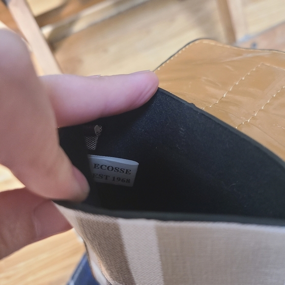 Elegant Plaid Crossbody Bag with Tan Flap - Picture 6 of 8